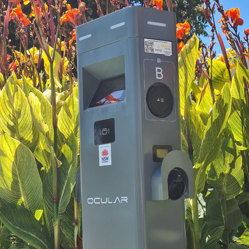 Ocular IQ Dual Port Tower V2 | 2 x 7kW | Socket